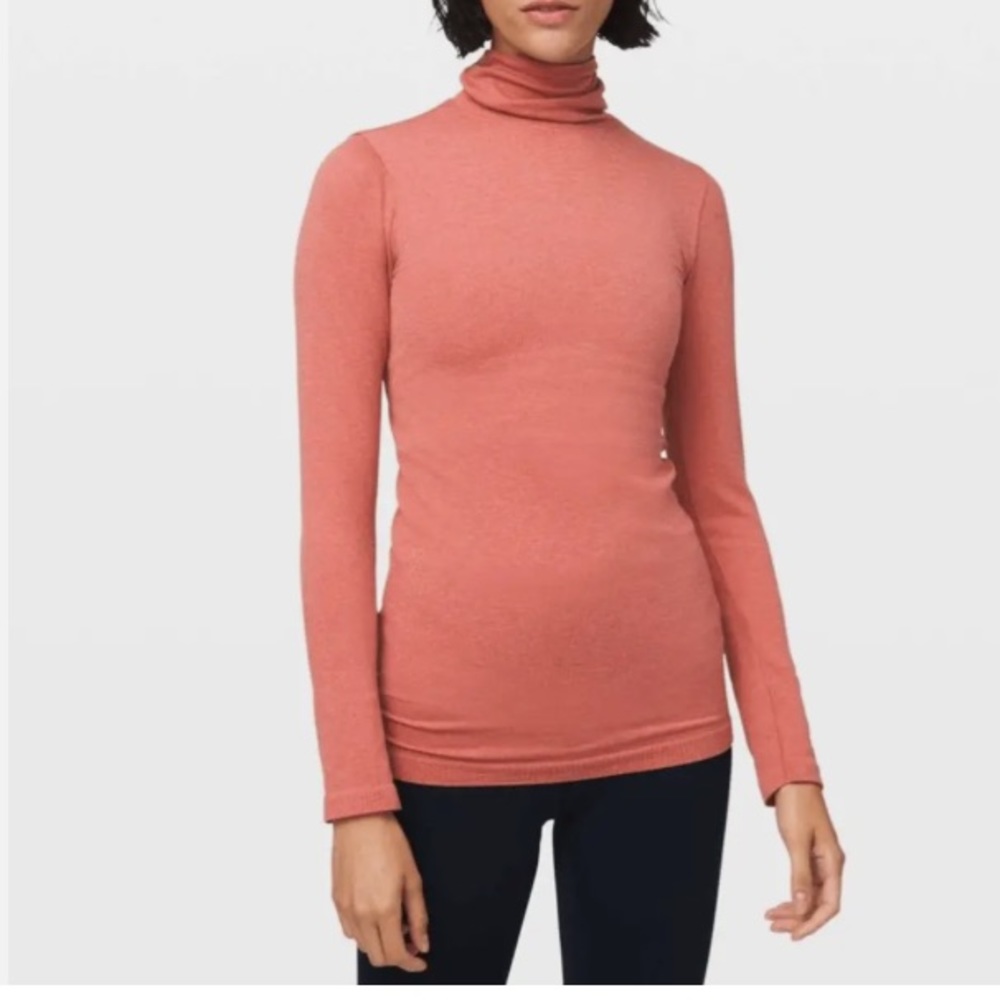 Lululemon Yin Vibes Turtleneck